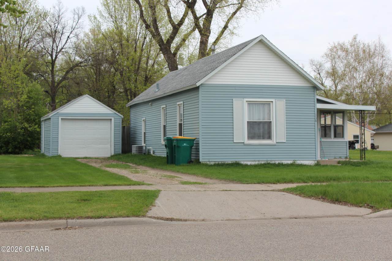 https://bt-photos.global.ssl.fastly.net/grandforks/1280_boomver_1_26-720-2.jpg