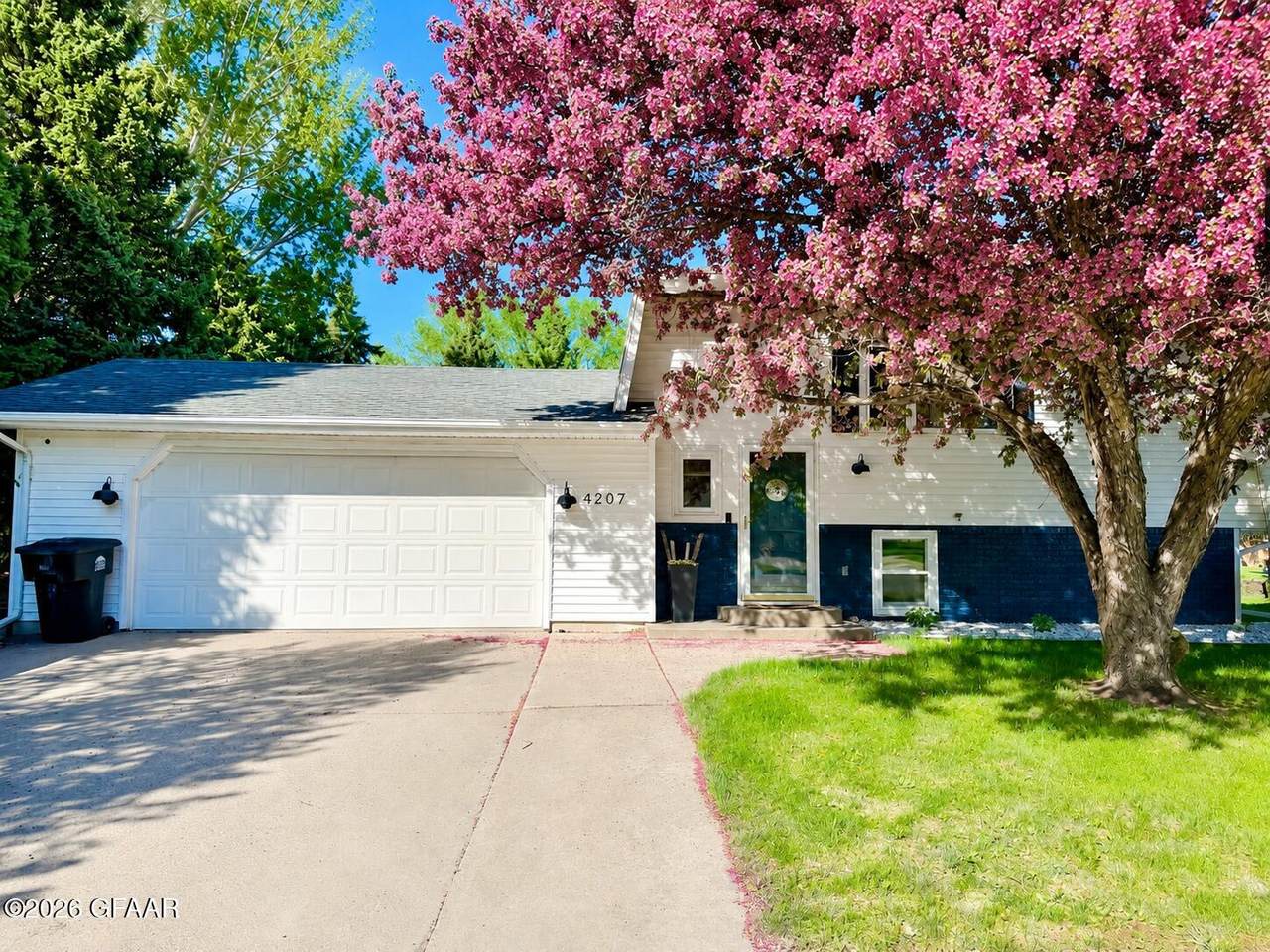 4207 Walnut Street - Photo 1