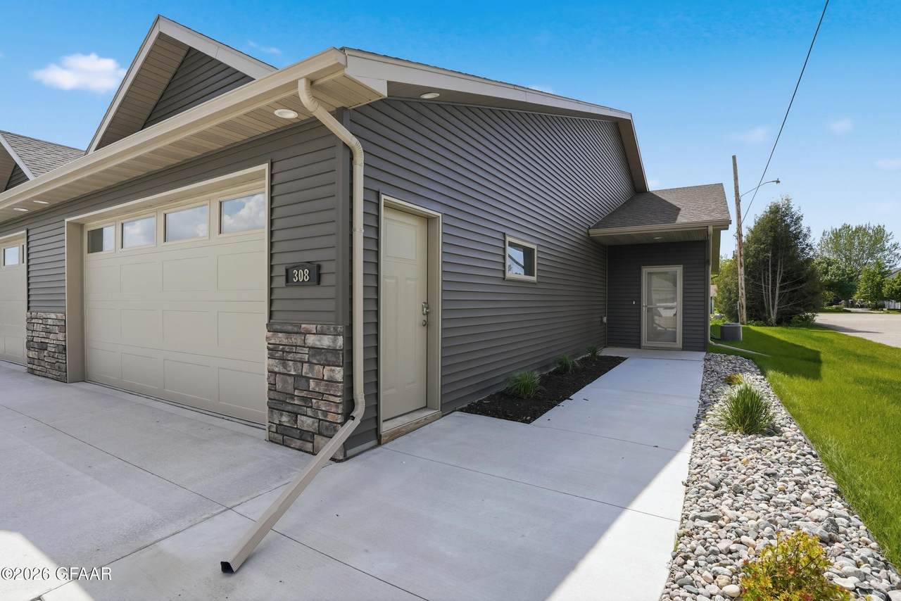 https://bt-photos.global.ssl.fastly.net/grandforks/1280_boomver_1_26-778-2.jpg