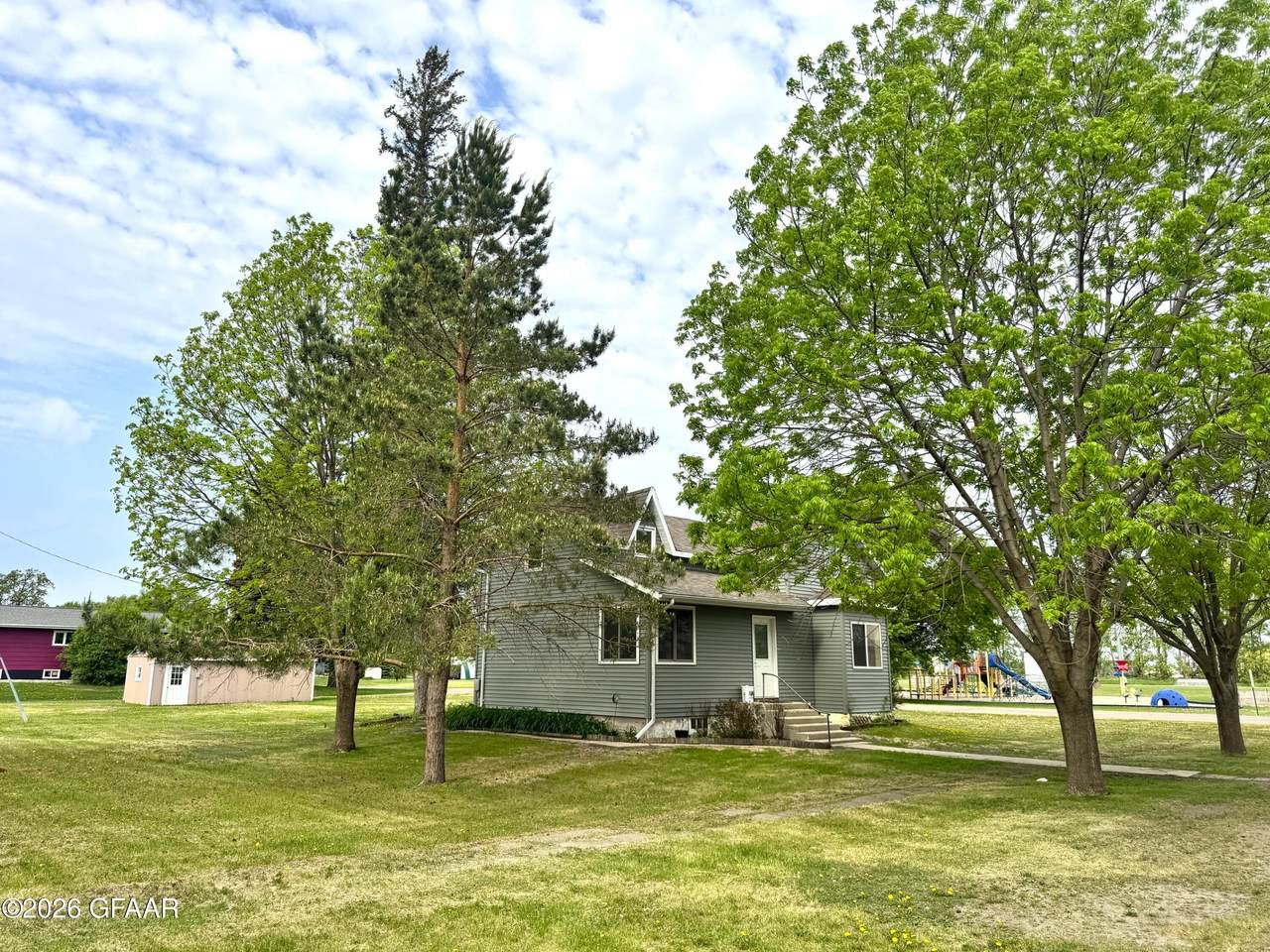 https://bt-photos.global.ssl.fastly.net/grandforks/1280_boomver_1_26-783-2.jpg