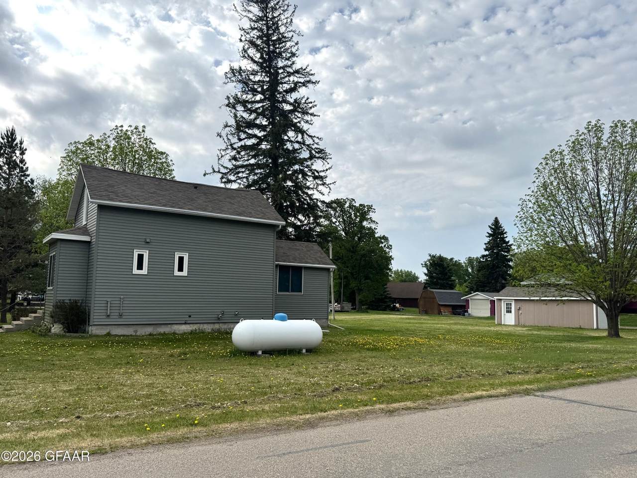 https://bt-photos.global.ssl.fastly.net/grandforks/1280_boomver_1_26-783-2.jpg