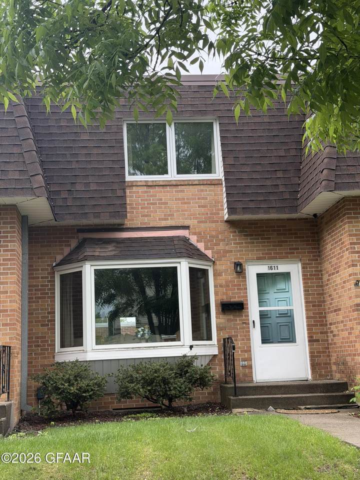 1611 Library Circle - Photo 1