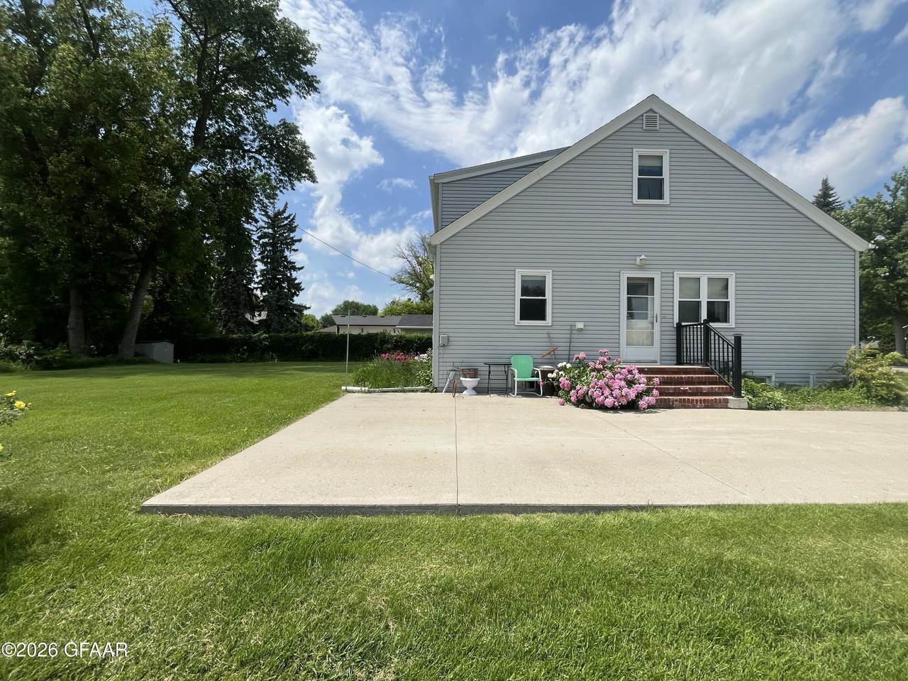 https://bt-photos.global.ssl.fastly.net/grandforks/1280_boomver_1_26-798-2.jpg