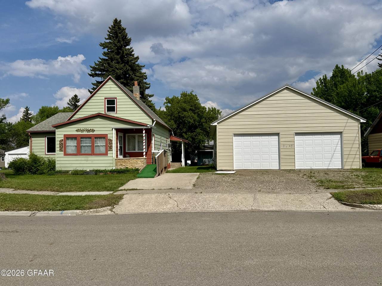 1115 2ND Street - Photo 1