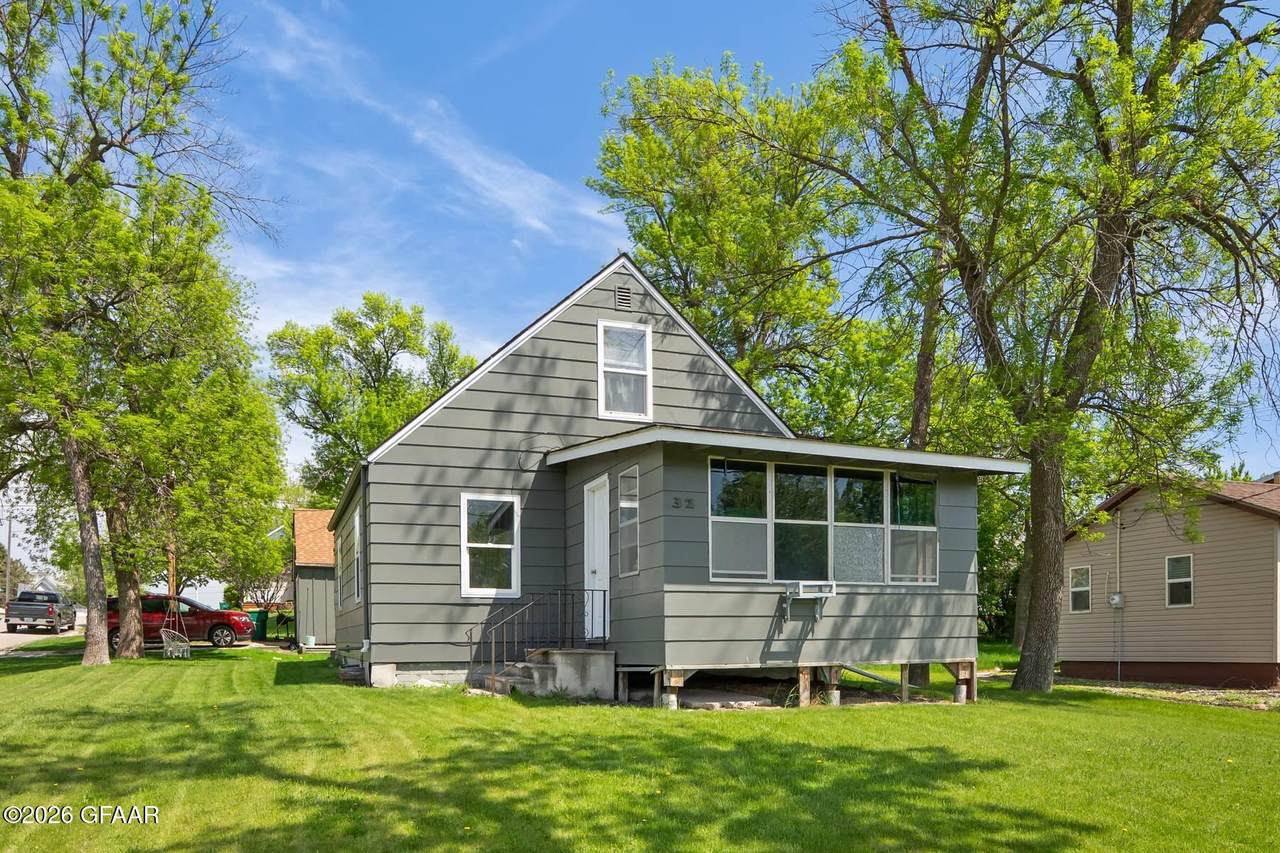 32 2ND Avenue - Photo 1