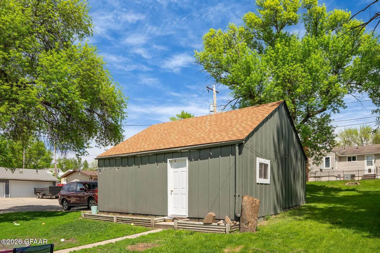 https://bt-photos.global.ssl.fastly.net/grandforks/1280_boomver_1_26-849-2.jpg