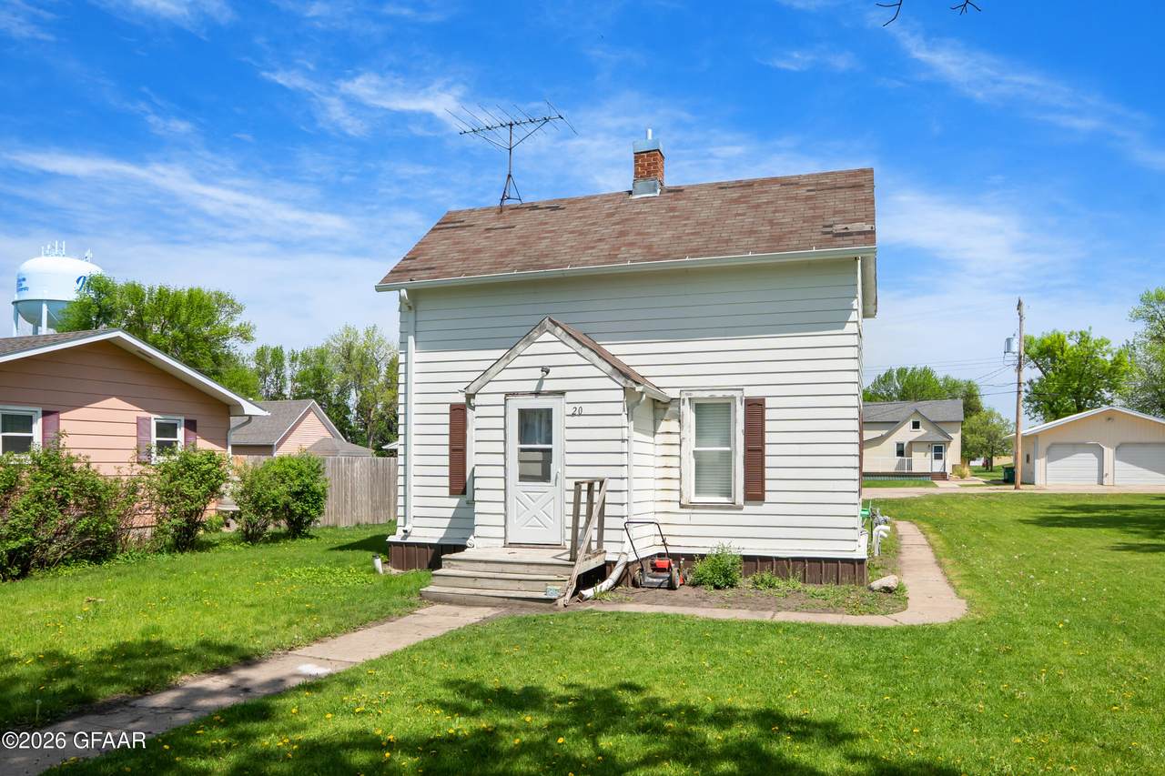 20 5TH Avenue - Photo 1