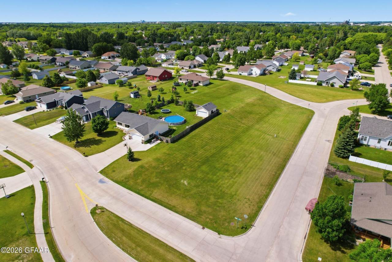 https://bt-photos.global.ssl.fastly.net/grandforks/1280_boomver_1_26-893-2.jpg
