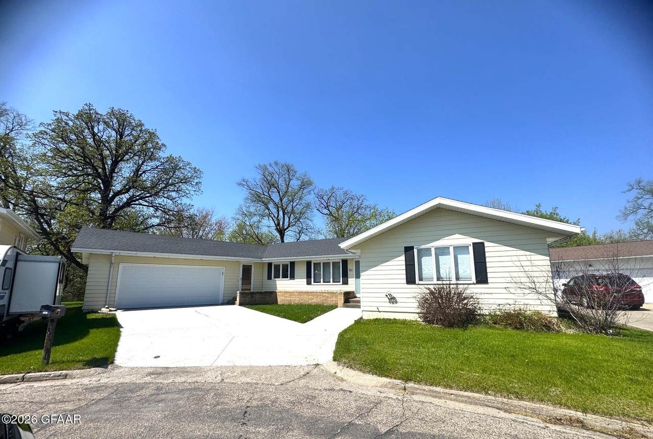 311 Shady Loop - Photo 1