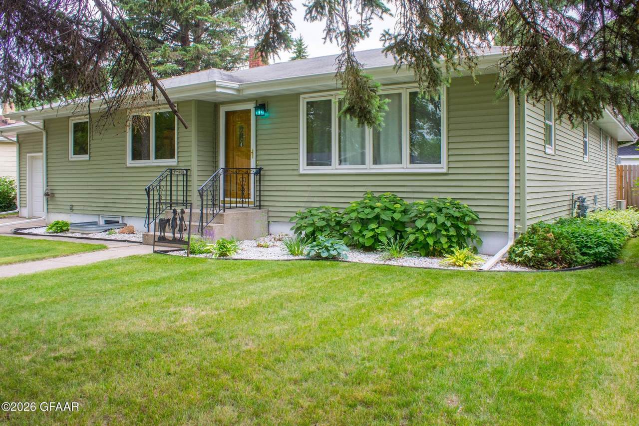 https://bt-photos.global.ssl.fastly.net/grandforks/1280_boomver_1_26-913-2.jpg