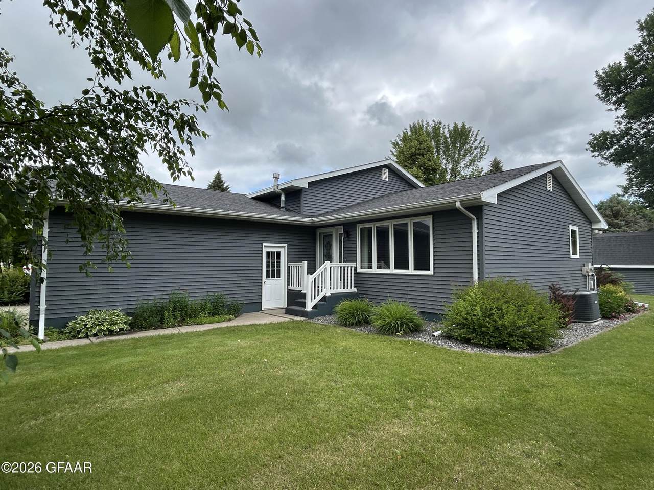https://bt-photos.global.ssl.fastly.net/grandforks/1280_boomver_1_26-924-2.jpg