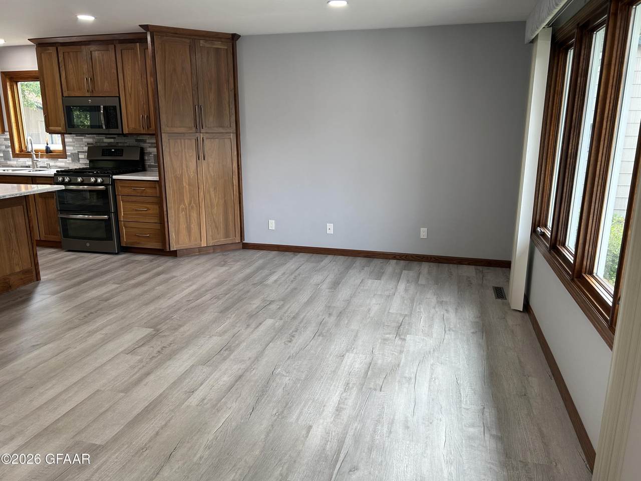 https://bt-photos.global.ssl.fastly.net/grandforks/1280_boomver_1_26-924-2.jpg