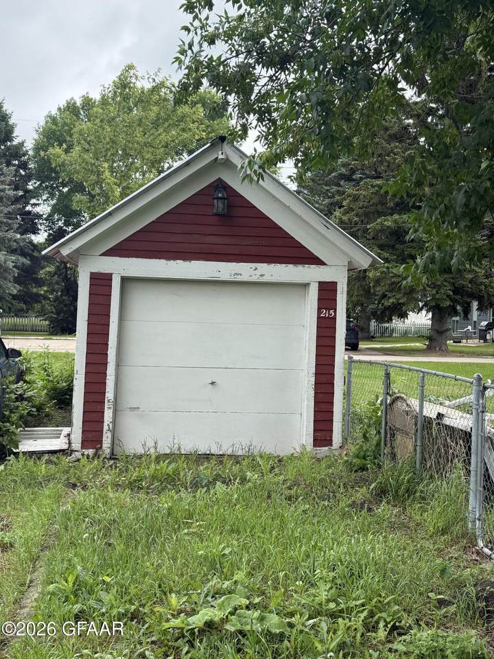 https://bt-photos.global.ssl.fastly.net/grandforks/1280_boomver_1_26-925-2.jpg