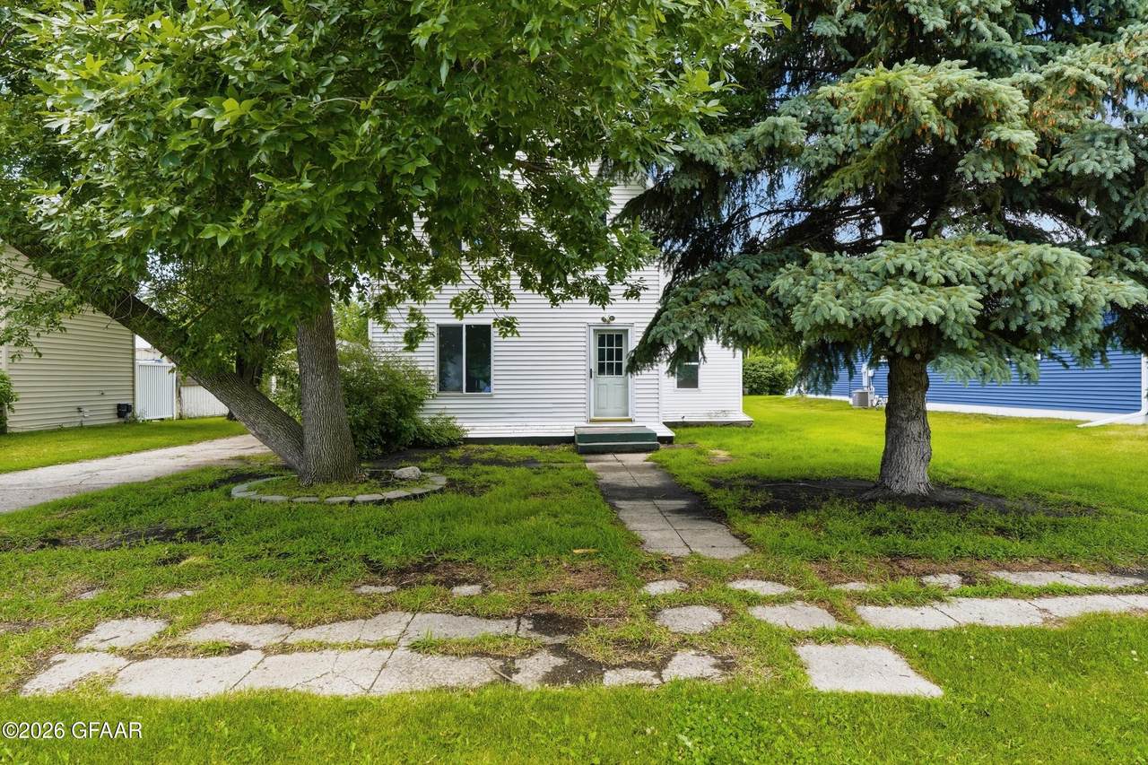 310 Wolcott Avenue - Photo 1