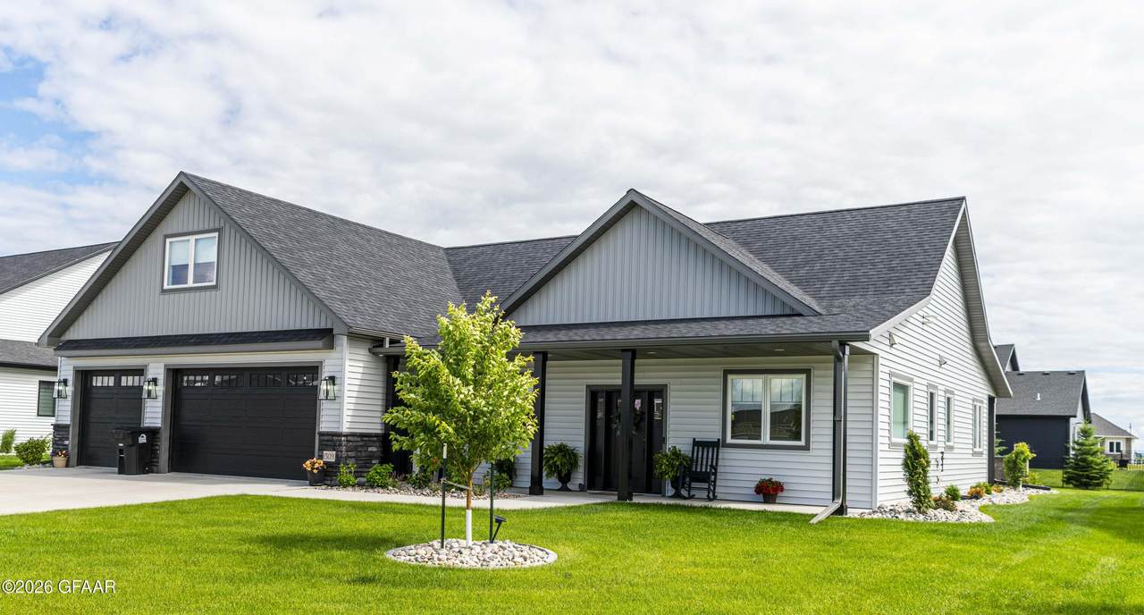 https://bt-photos.global.ssl.fastly.net/grandforks/1280_boomver_1_26-934-2.jpg