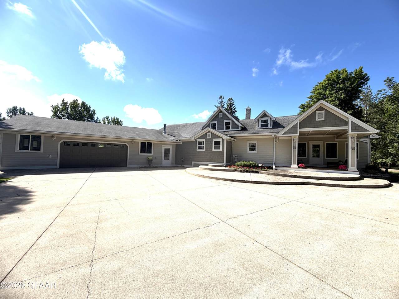 https://bt-photos.global.ssl.fastly.net/grandforks/1280_boomver_1_26-953-2.jpg