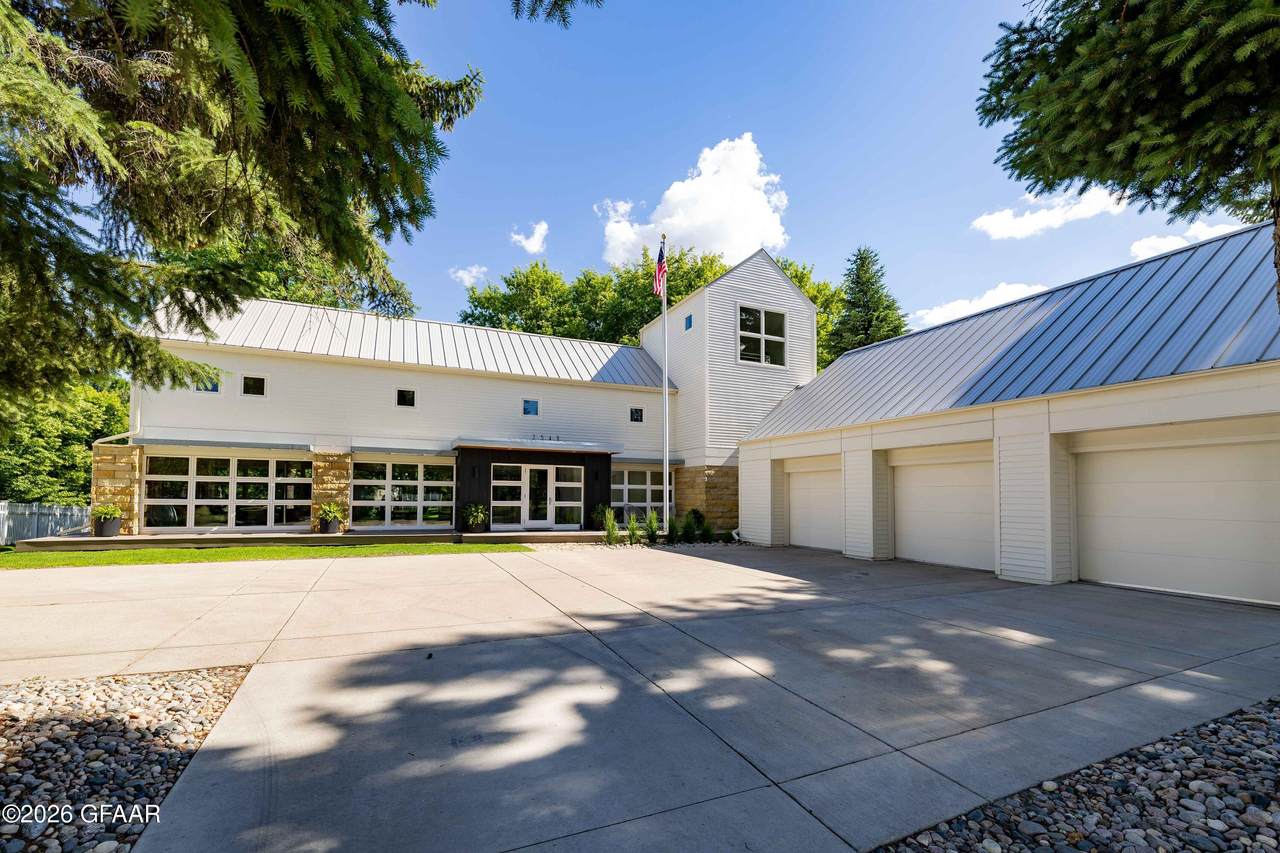 https://bt-photos.global.ssl.fastly.net/grandforks/1280_boomver_1_26-958-2.jpg