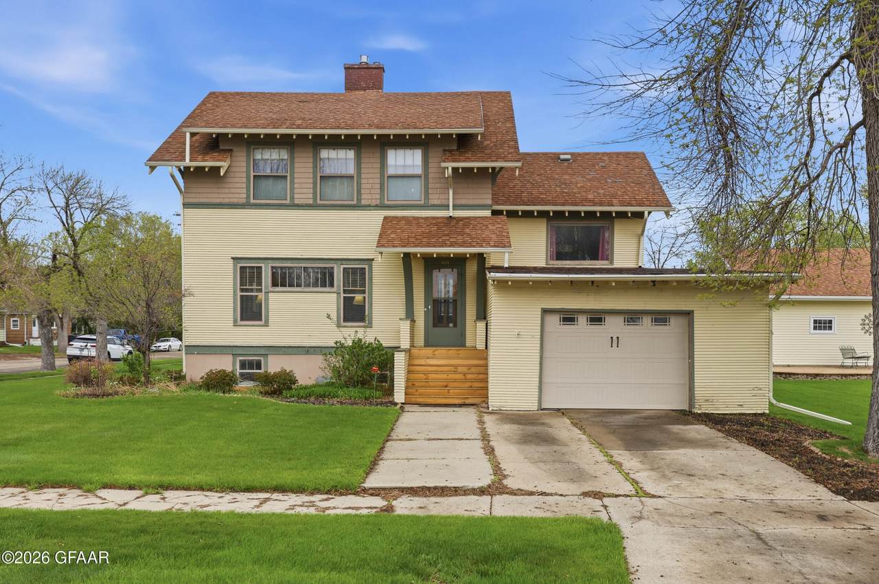404 2ND Avenue - Photo 1