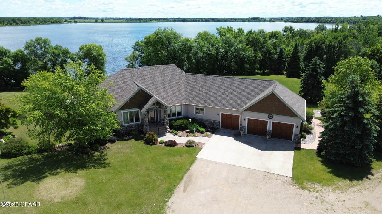 https://bt-photos.global.ssl.fastly.net/grandforks/1280_boomver_1_26-972-2.jpg