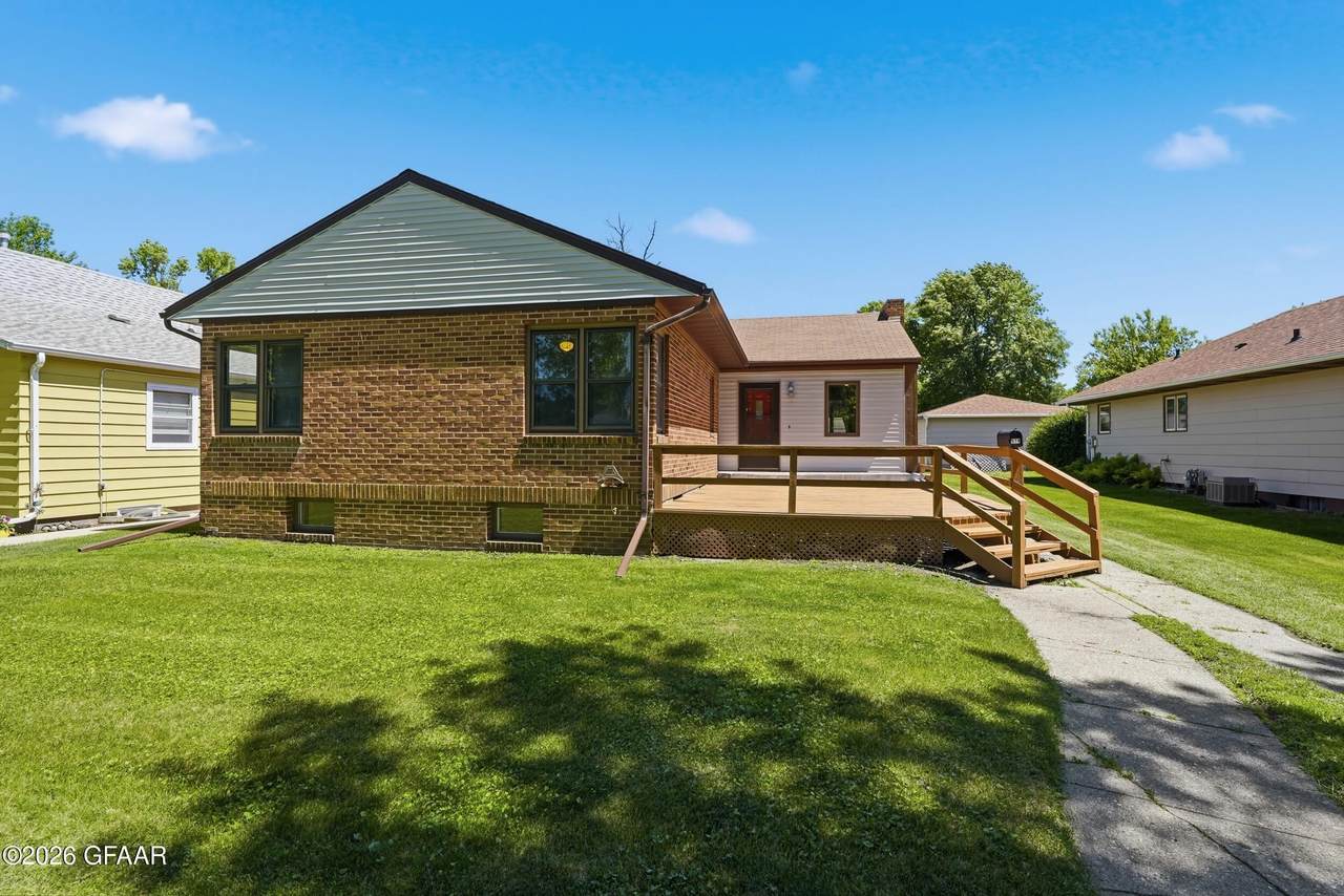 514 1ST Avenue - Photo 1