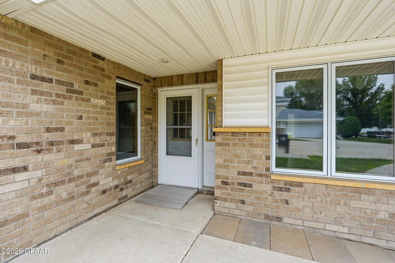 https://bt-photos.global.ssl.fastly.net/grandforks/1280_boomver_1_26-997-2.jpg