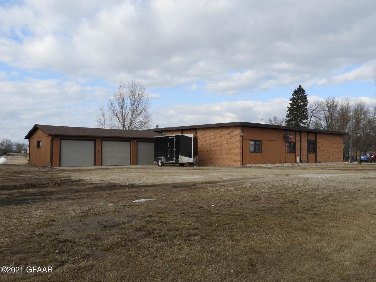 301 3RD AVE. - Photo 1