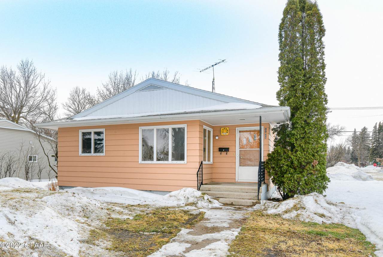 1124 4TH Street - Photo 1
