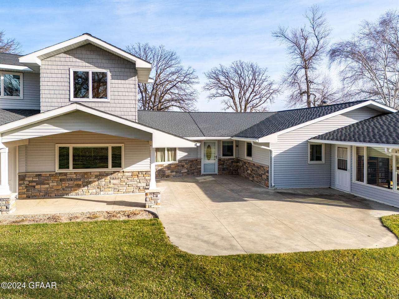 https://bt-photos.global.ssl.fastly.net/grandforks/1280_boomver_2_24-1965-2.jpg