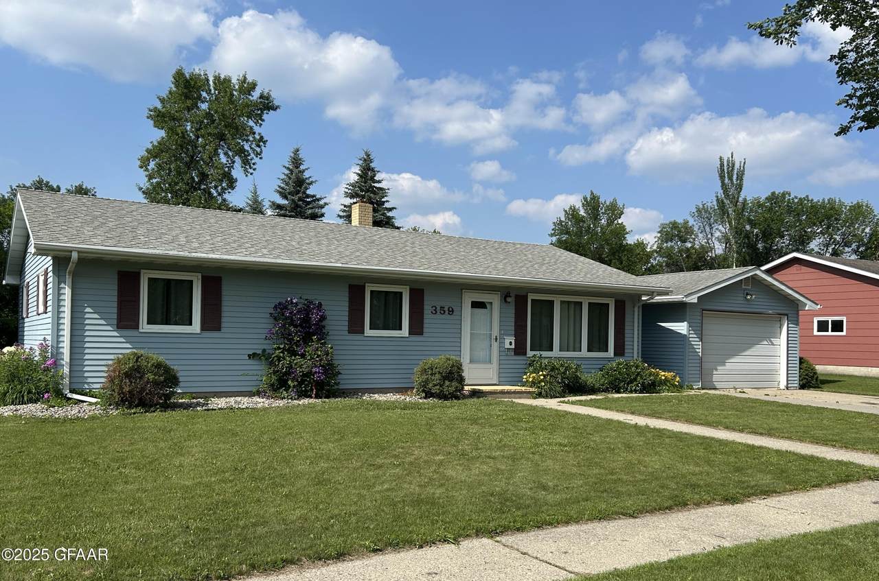 359 W 15Th Street - Photo 1