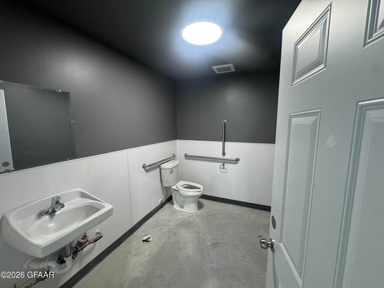https://bt-photos.global.ssl.fastly.net/grandforks/orig_boomver_1_25-1701-2.jpg