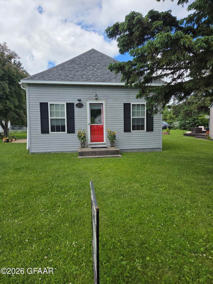 1221 Knight Avenue - Photo 1