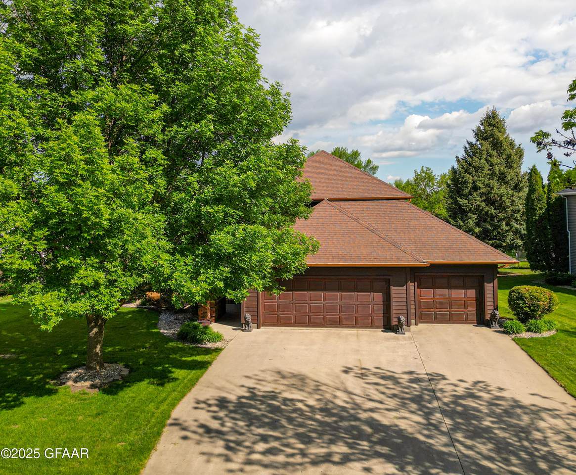 https://bt-photos.global.ssl.fastly.net/grandforks/1280_boomver_2_25-342-2.jpg