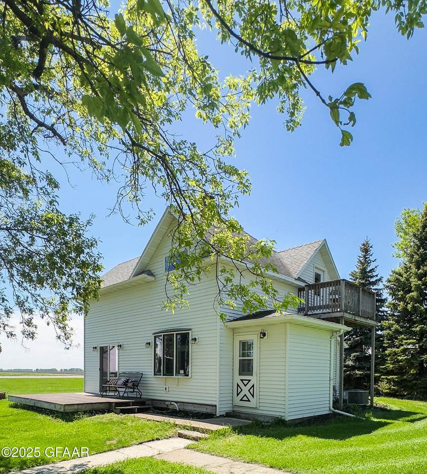 https://bt-photos.global.ssl.fastly.net/grandforks/1280_boomver_2_25-534-2.jpg