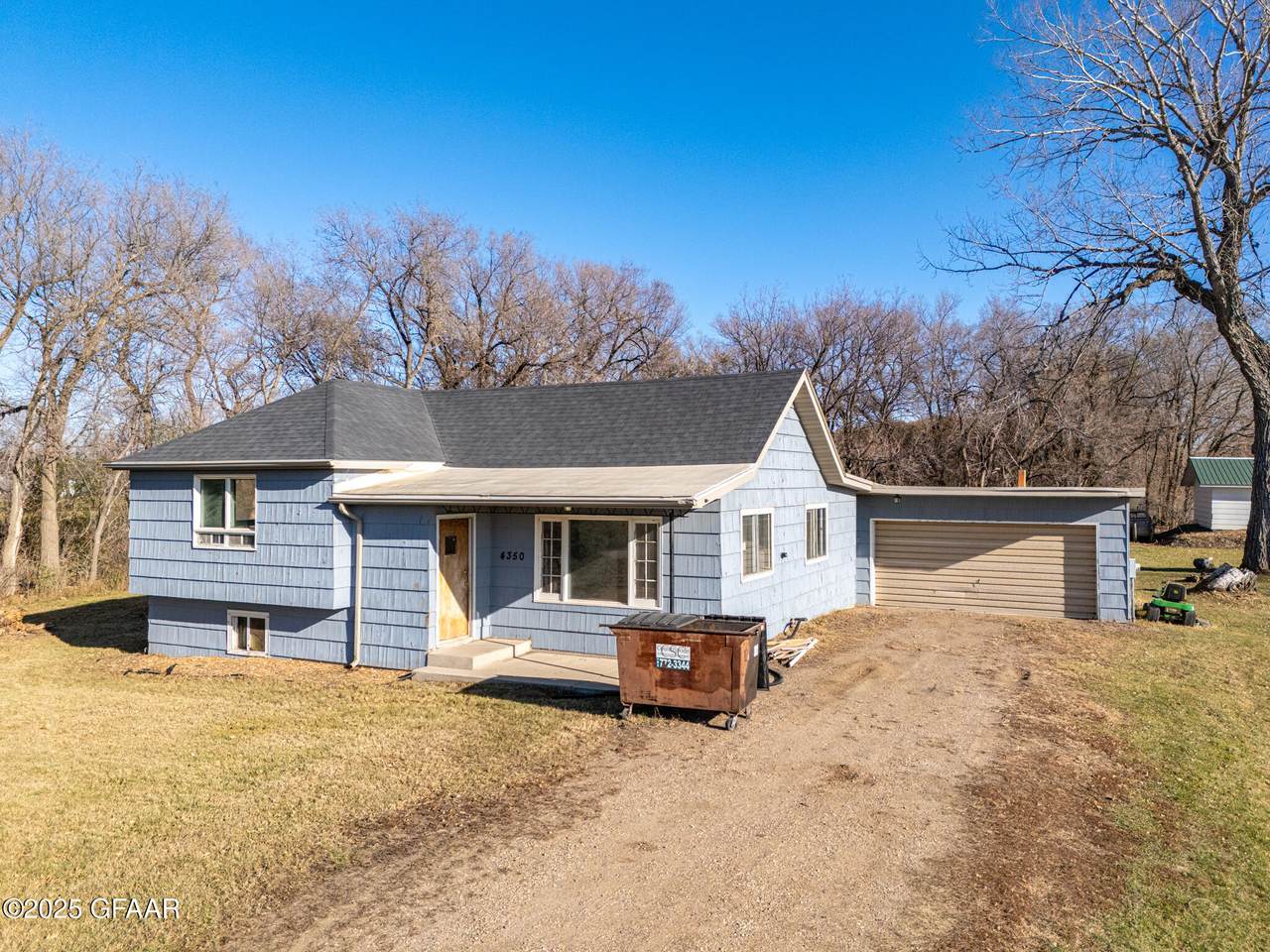 4350 Columbia Road - Photo 1