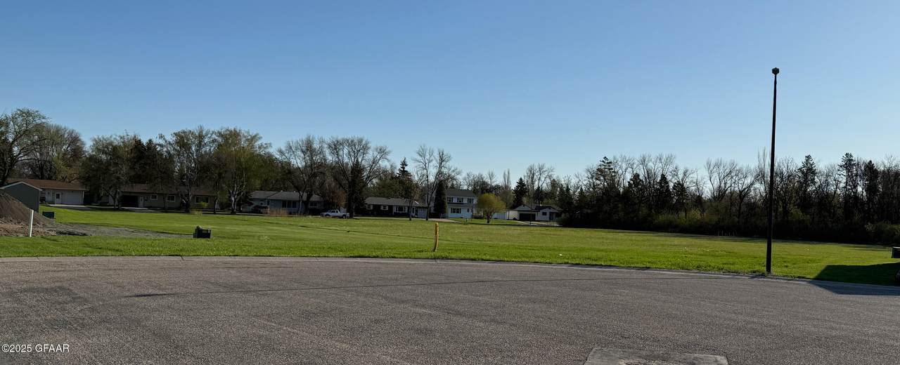 https://bt-photos.global.ssl.fastly.net/grandforks/1280_boomver_2_25-637-2.jpg