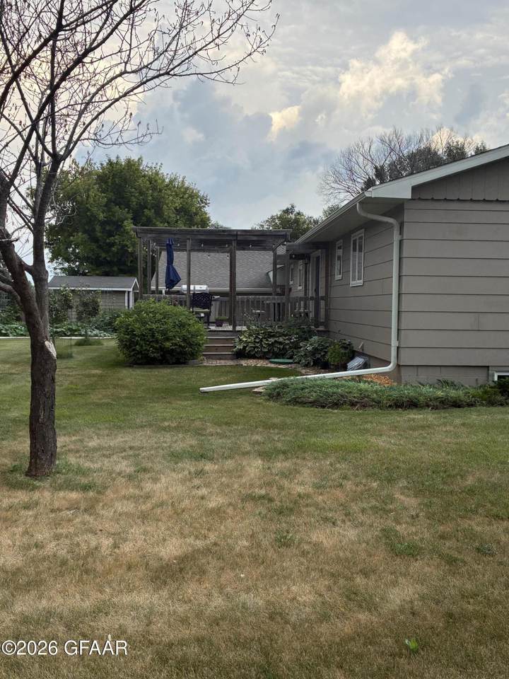 https://bt-photos.global.ssl.fastly.net/grandforks/1280_boomver_1_26-1184-2.jpg