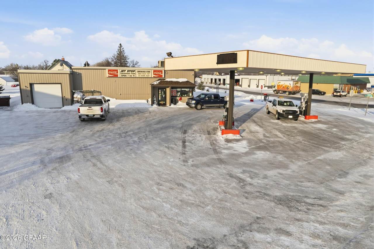 105 Main Street - Photo 1