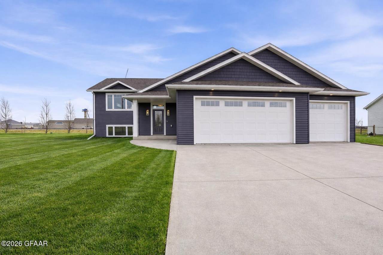 645 Parkway Lane - Photo 1