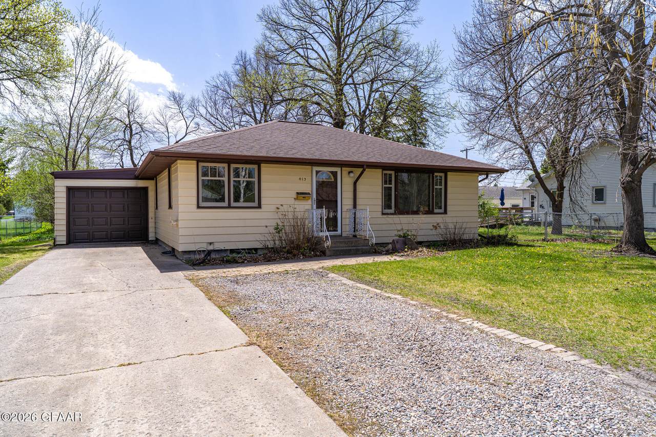 413 Sheridan Street - Photo 1