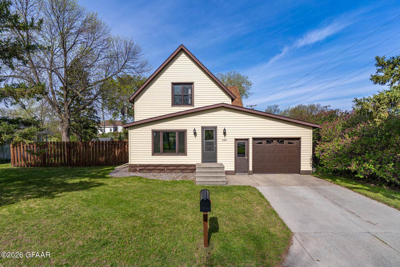 629 Barrette Street - Photo 1