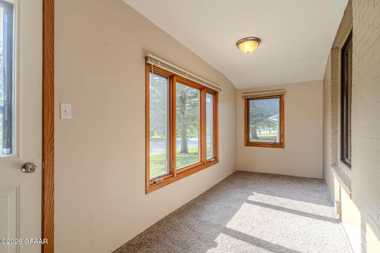 https://bt-photos.global.ssl.fastly.net/grandforks/1280_boomver_2_26-702-2.jpg