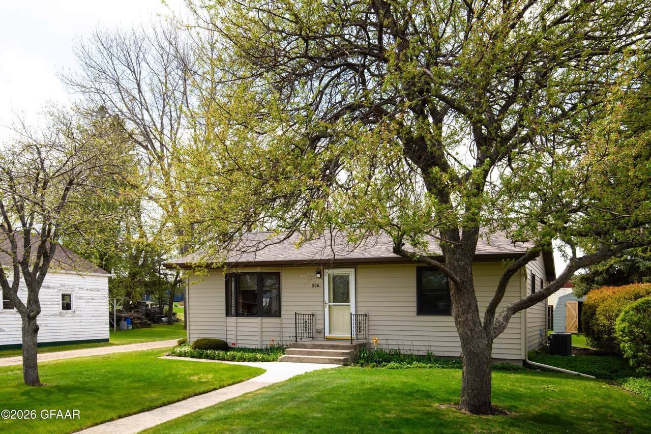 https://bt-photos.global.ssl.fastly.net/grandforks/1280_boomver_2_26-706-2.jpg