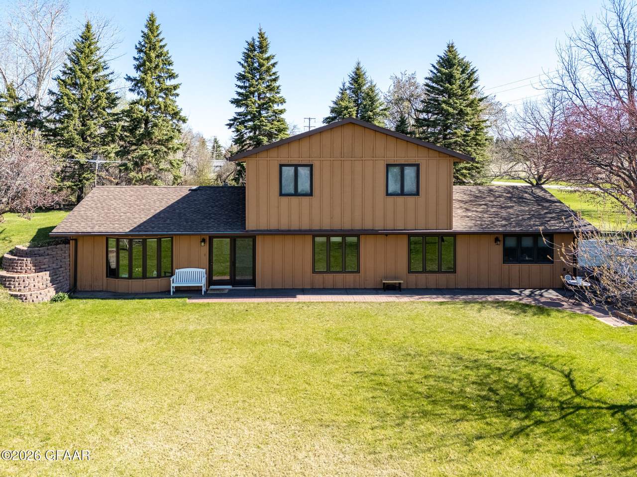 https://bt-photos.global.ssl.fastly.net/grandforks/1280_boomver_2_26-749-2.jpg