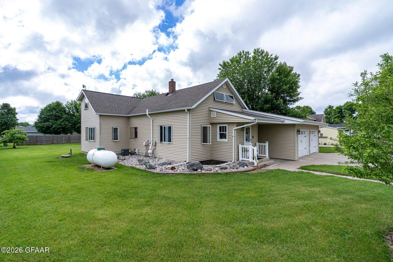 https://bt-photos.global.ssl.fastly.net/grandforks/1280_boomver_2_26-861-2.jpg