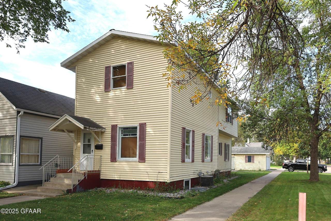 502 Cherry Street - Photo 1