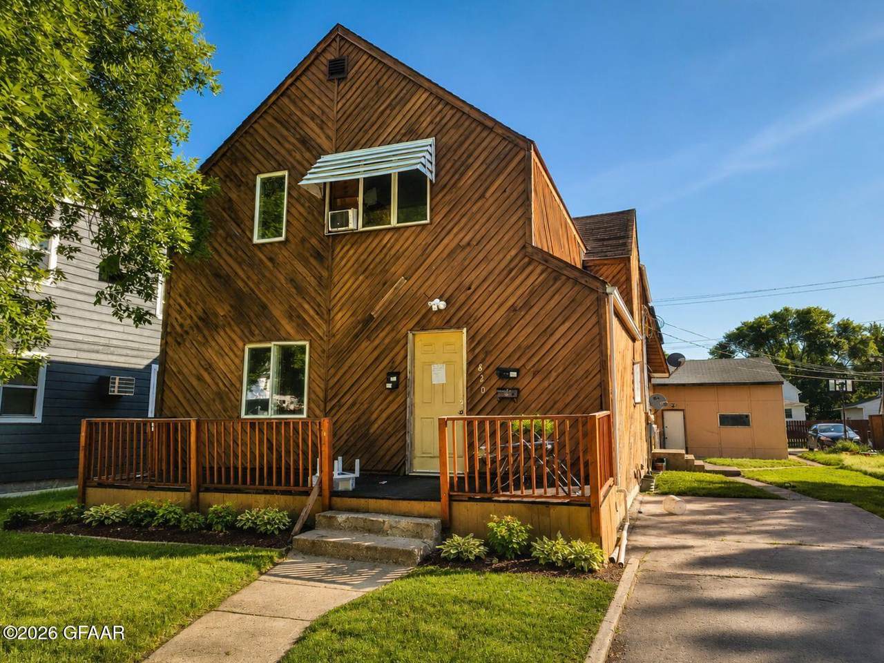 820 N 6Th Street - Photo 1