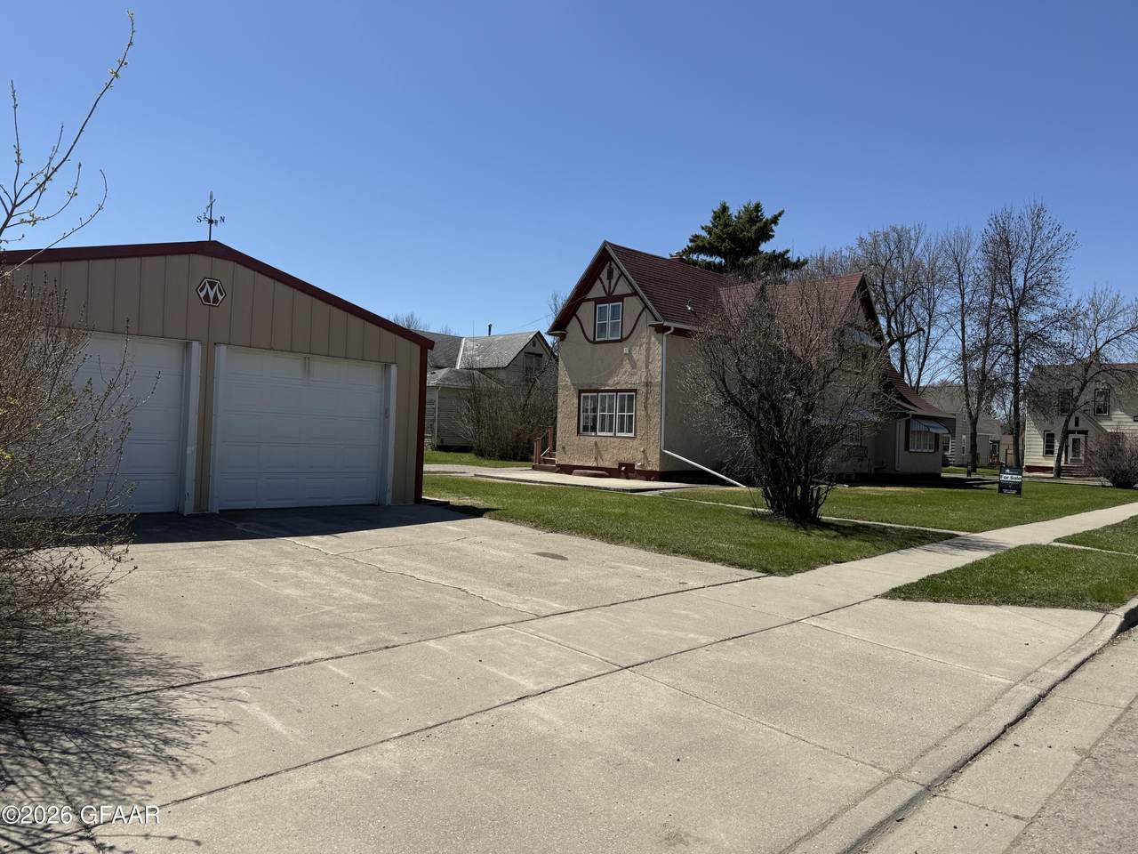 https://bt-photos.global.ssl.fastly.net/grandforks/1280_boomver_3_26-634-2.jpg