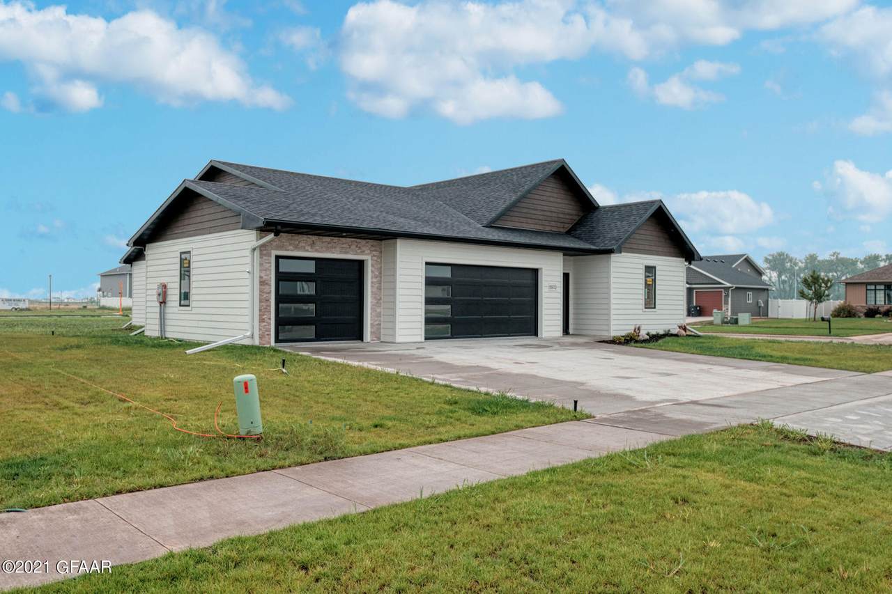 5972 W Prairiewood Drive - Photo 1