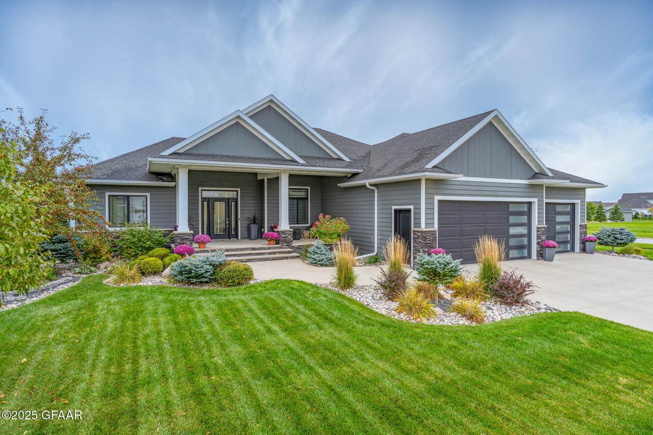 https://bt-photos.global.ssl.fastly.net/grandforks/1280_boomver_4_25-1563-2.jpg