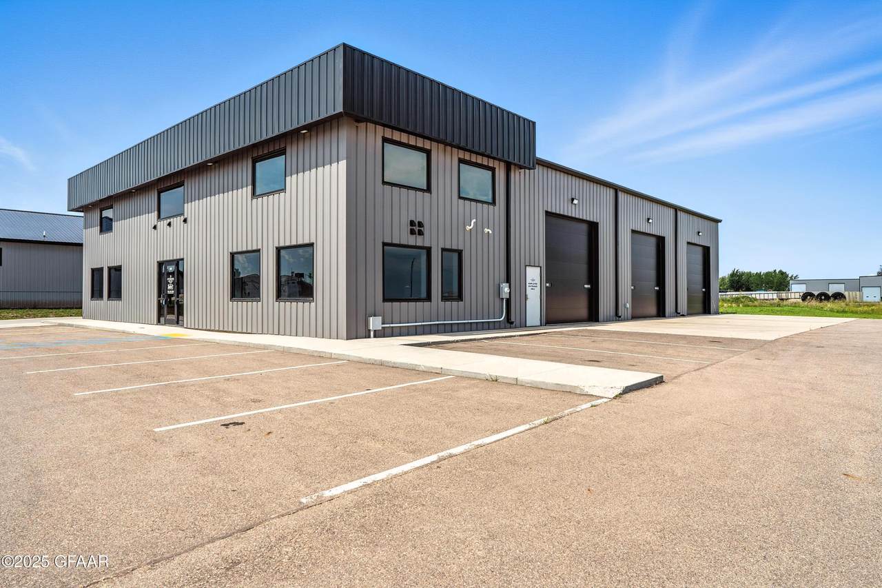 4252 16TH AVE N Avenue - Photo 1